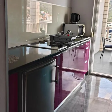 Luce דירה Vinišće